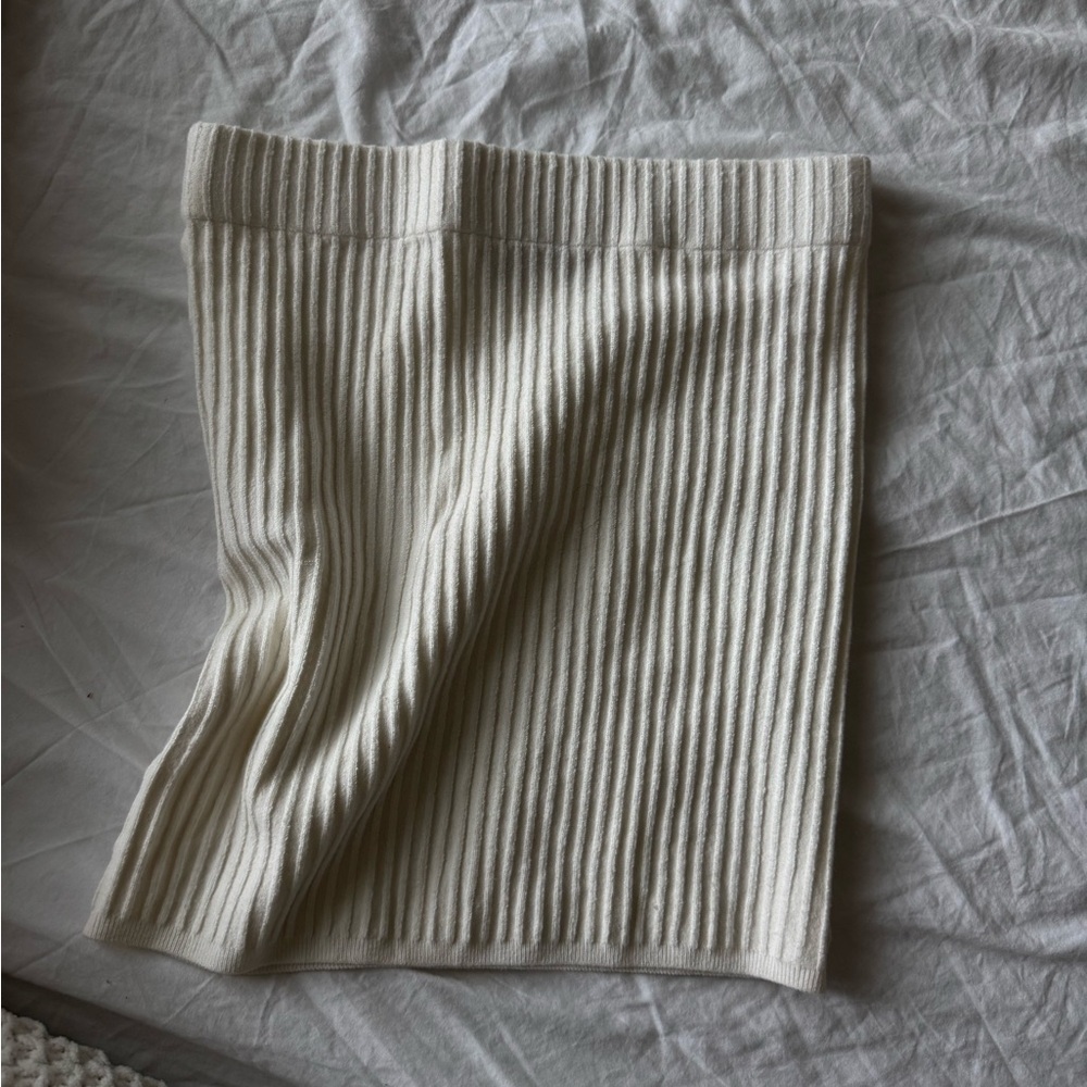 White Ribbed mini Skirt - Picture 2 of 3